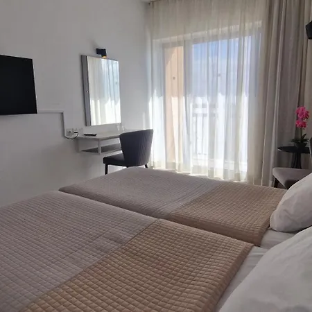 Отель Navarria Blue 3*